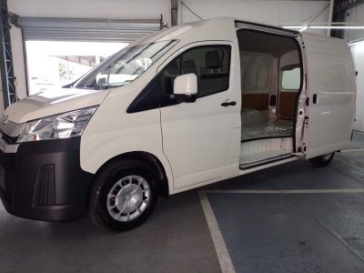Toyota Hiace Furgon H1 L1 2.8tdi